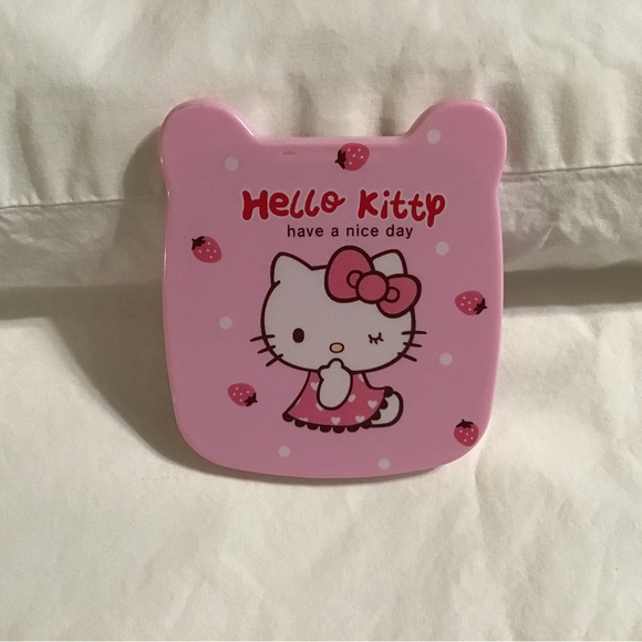 Hello Kitty Bundle - Picture 4 of 8